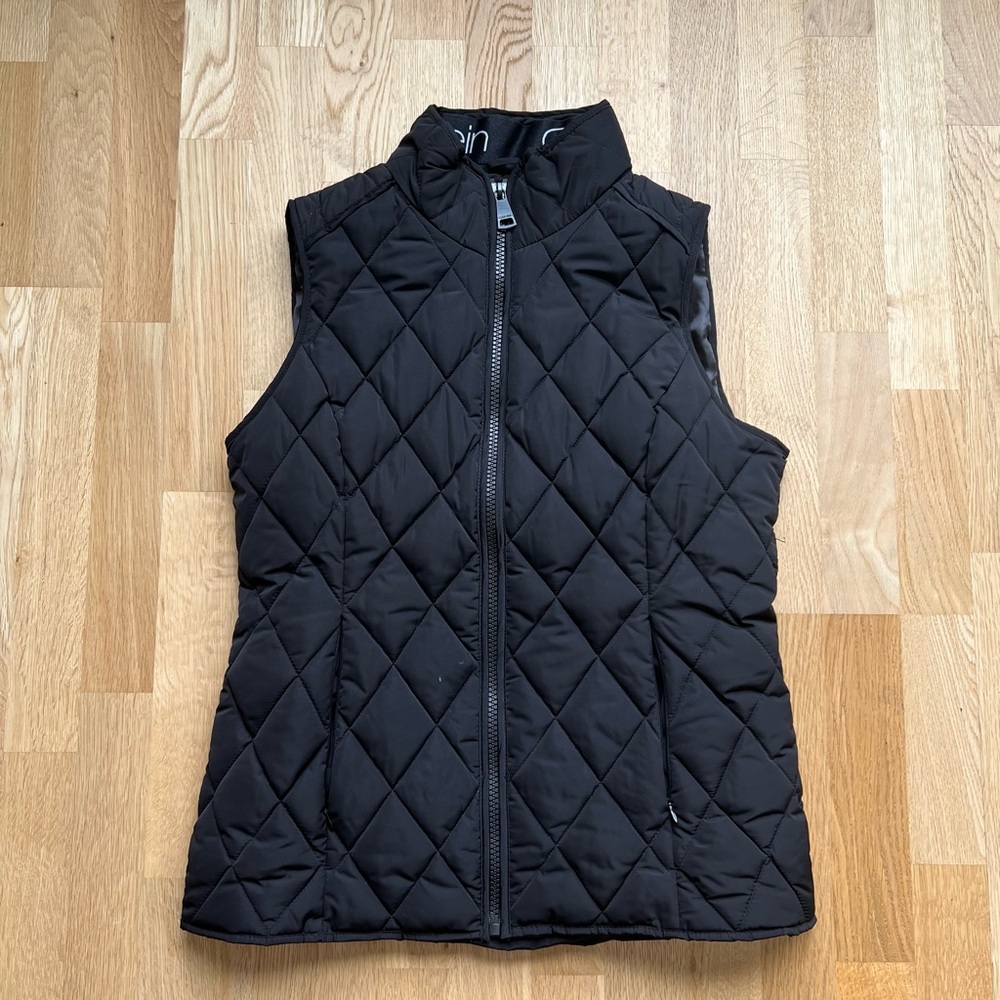 Calvin Klein Black Puffer Vest - Size Medium *Great Condition*